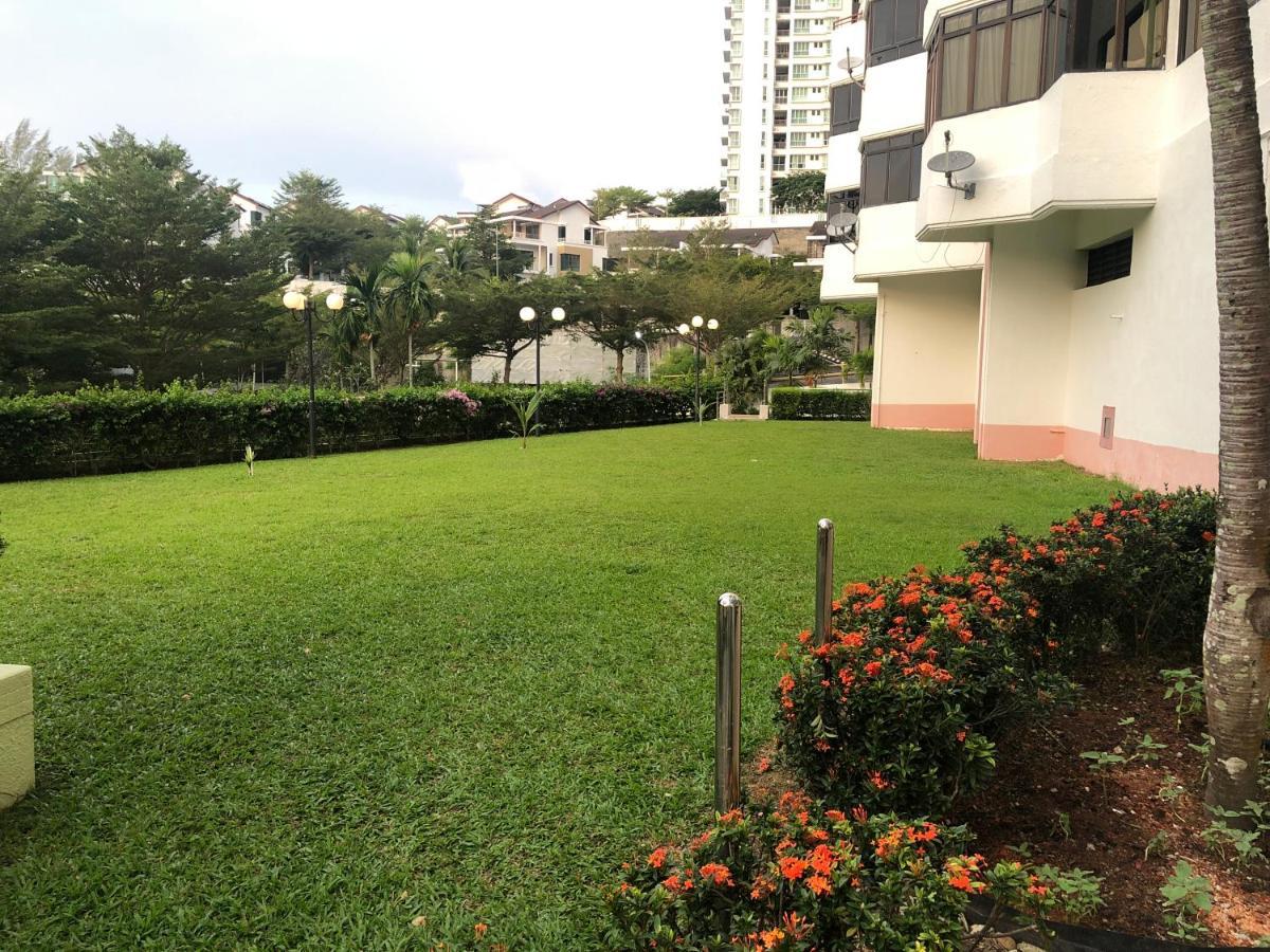 Beach Resort Home Stay Sri Sayang Apartment Batu Ferringhi 2Bedroom Esterno foto