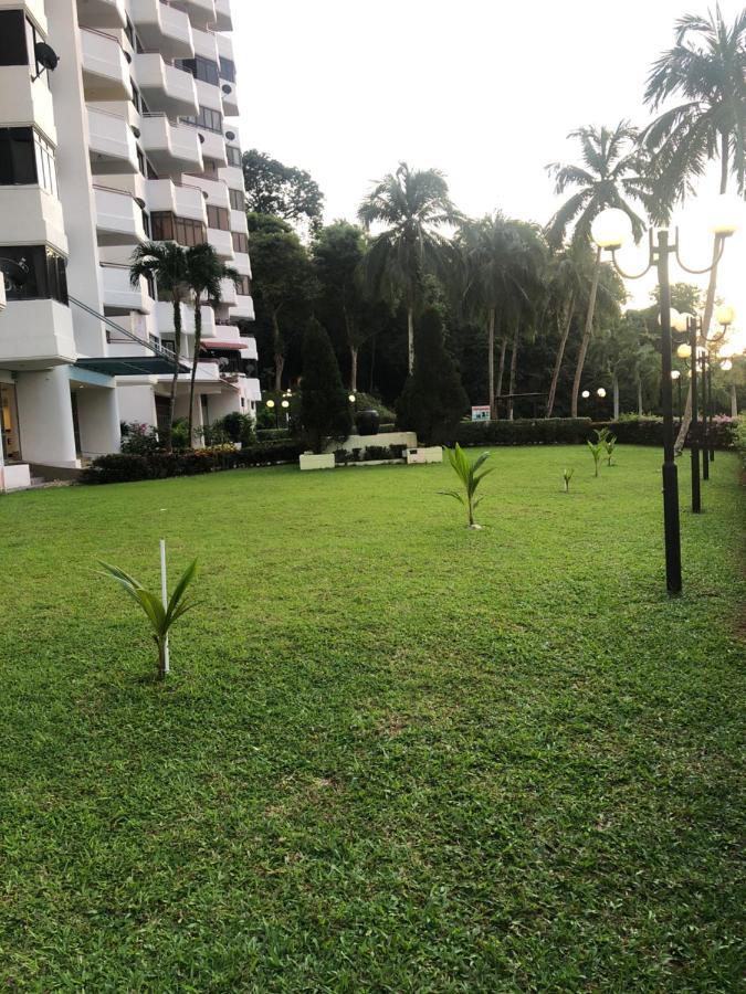 Beach Resort Home Stay Sri Sayang Apartment Batu Ferringhi 2Bedroom Esterno foto